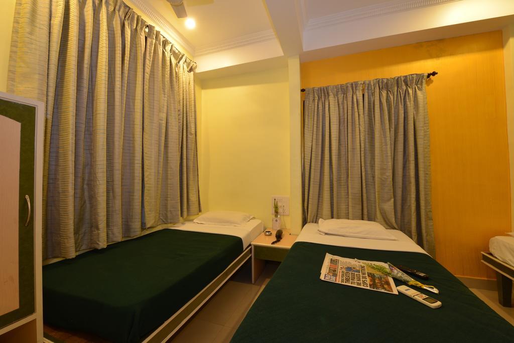 Hotel City Palace Bombay Habitación foto
